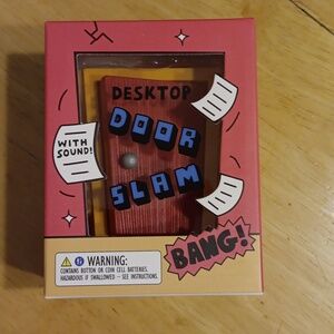 Desktop Door Slam 🚪 NWT